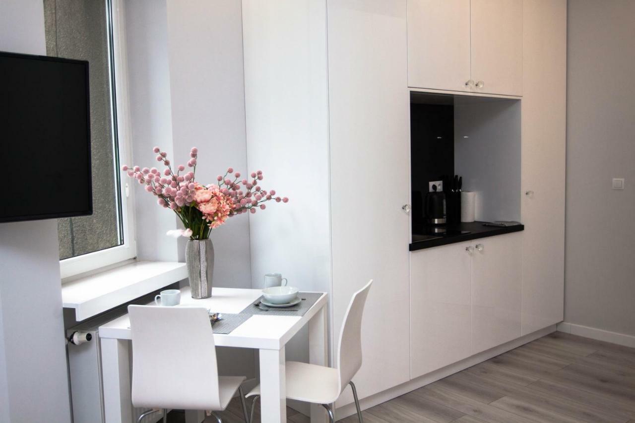 Apartamento Novel Varsovia Exterior foto
